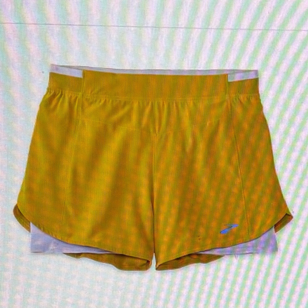 Brooks Women's Yellow Running Shorts size XL
